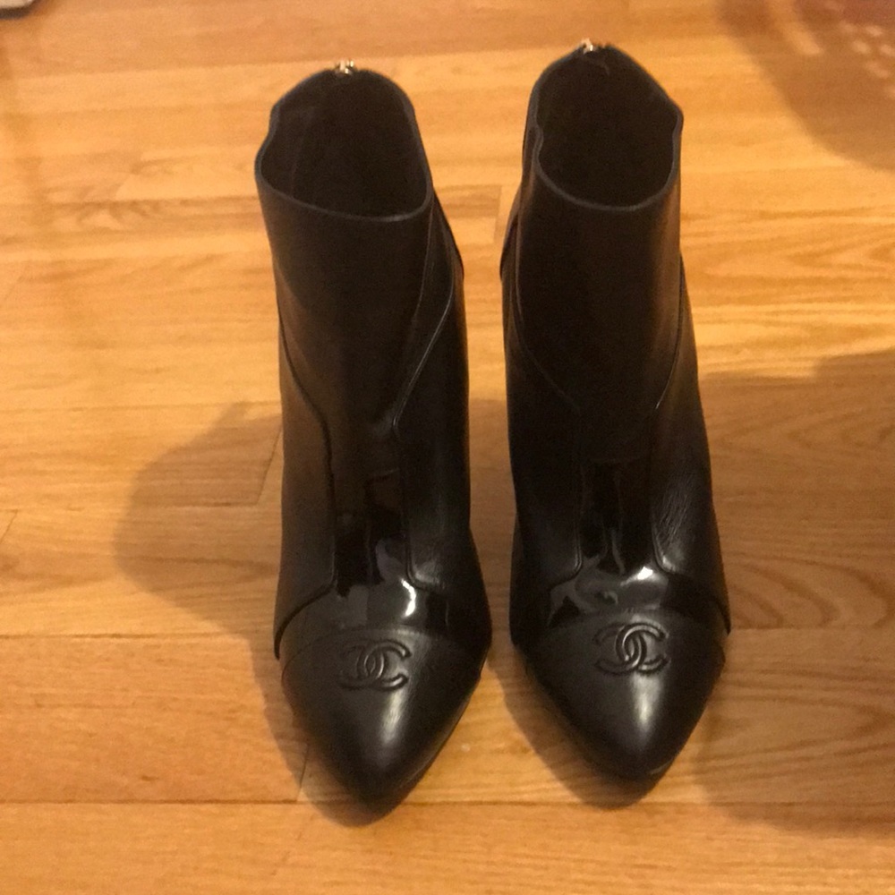 CHANEL bootie heels w gold heel and zipper closure
